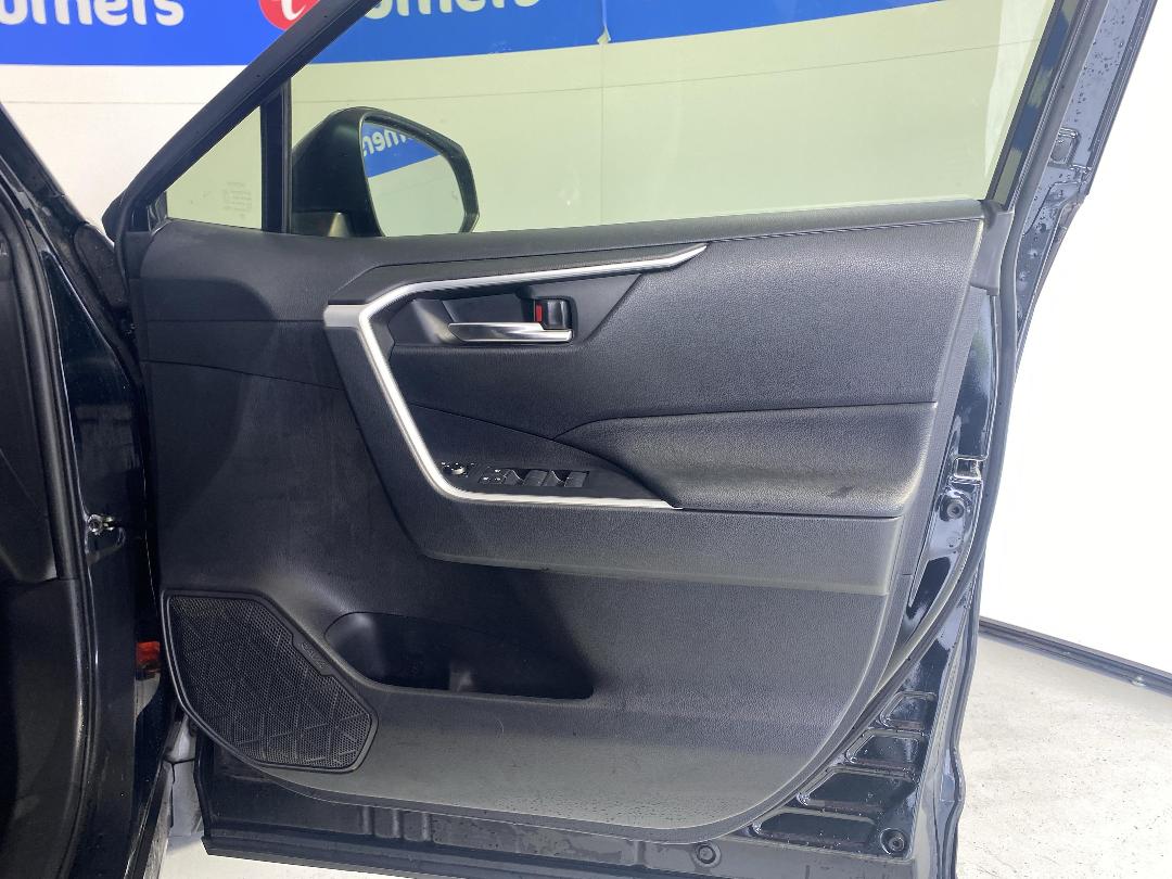 Photo '15' of Toyota Rav4