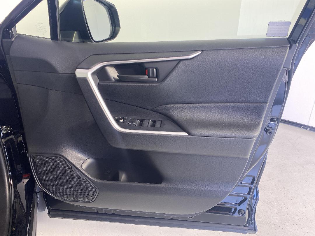 Photo '15' of Toyota Rav4 Photo '15' of Toyota Rav4