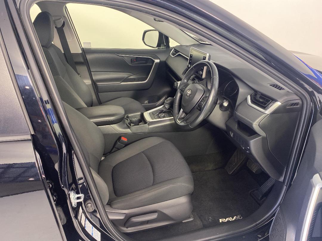 Photo '16' of Toyota Rav4 Photo '16' of Toyota Rav4