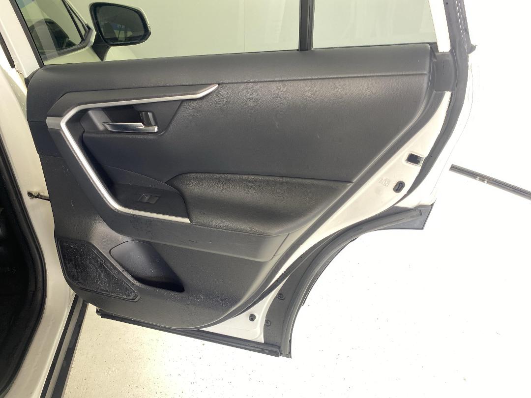 Photo '19' of Toyota Rav4 Photo '19' of Toyota Rav4