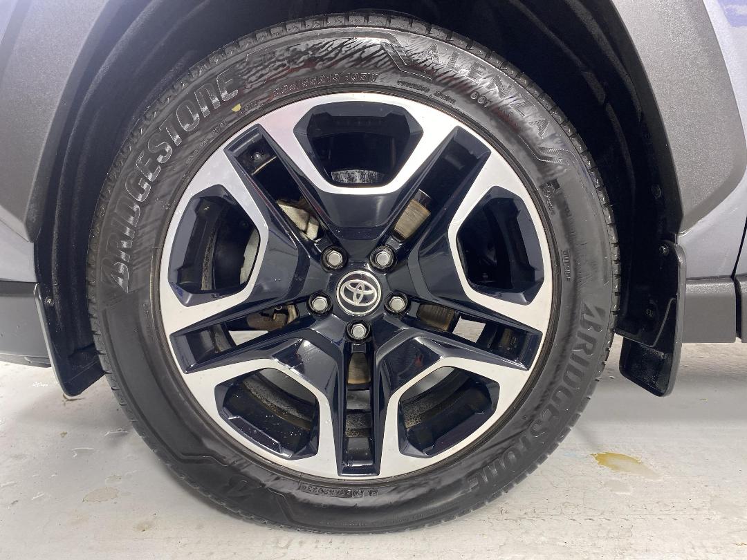 Photo '10' of Toyota Rav4