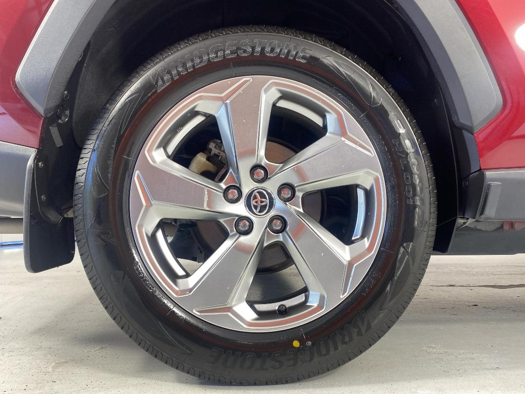 Photo '12' of Toyota Rav4