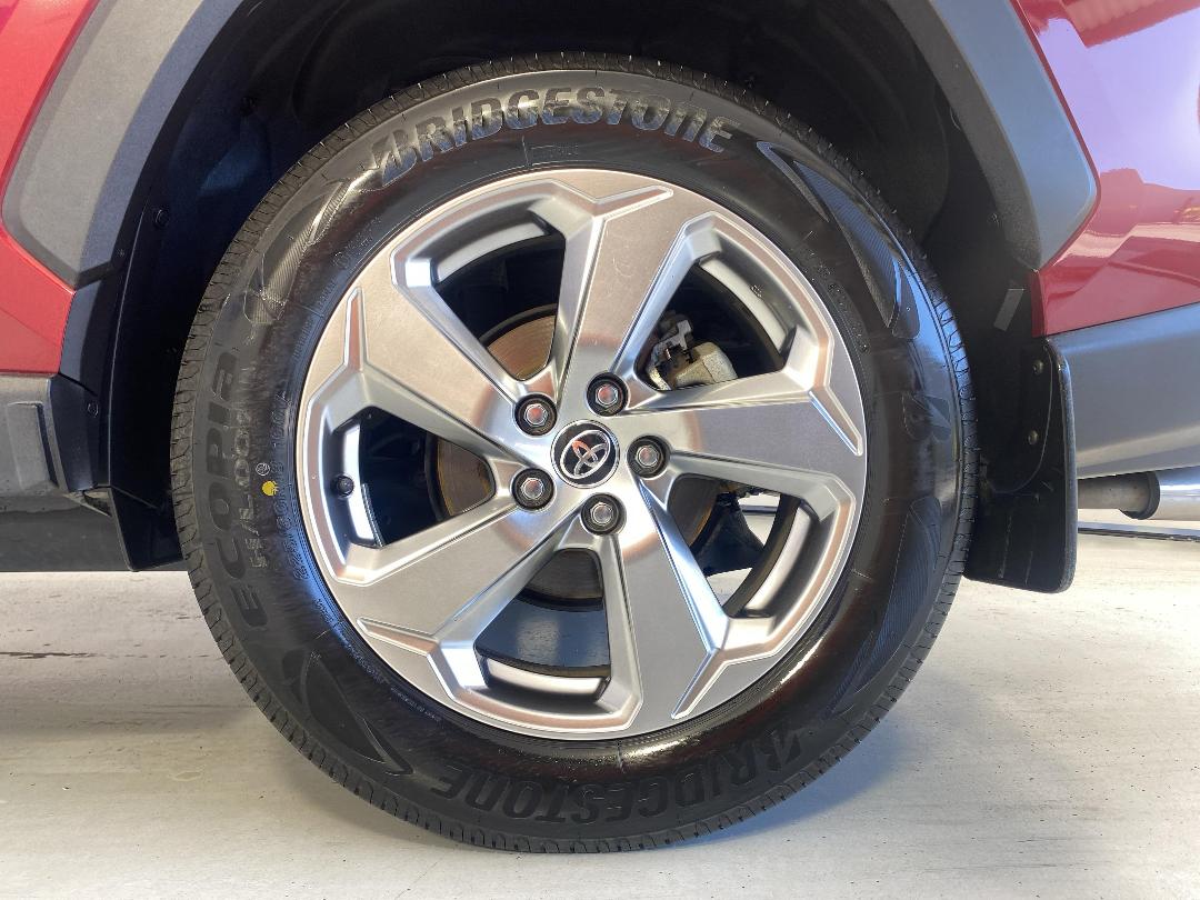 Photo '11' of Toyota Rav4