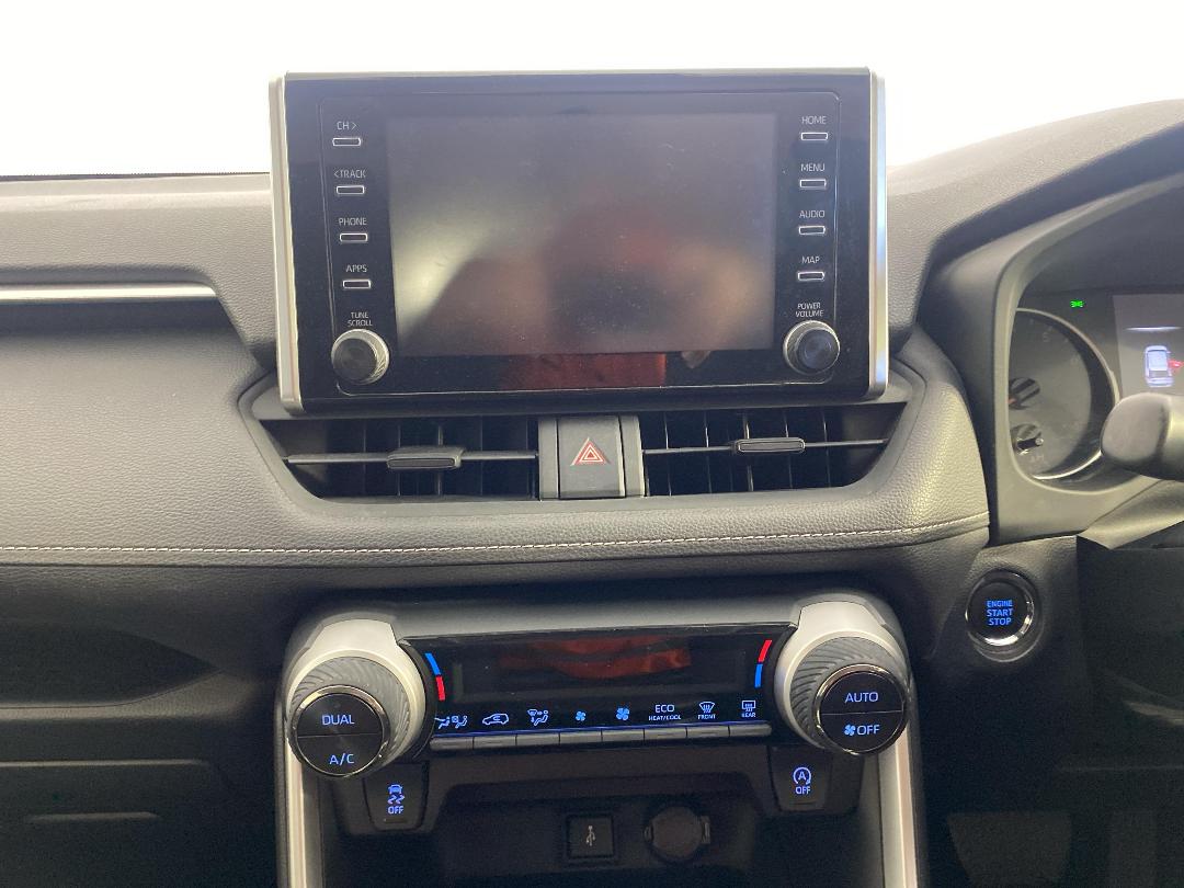 Photo '18' of Toyota Rav4