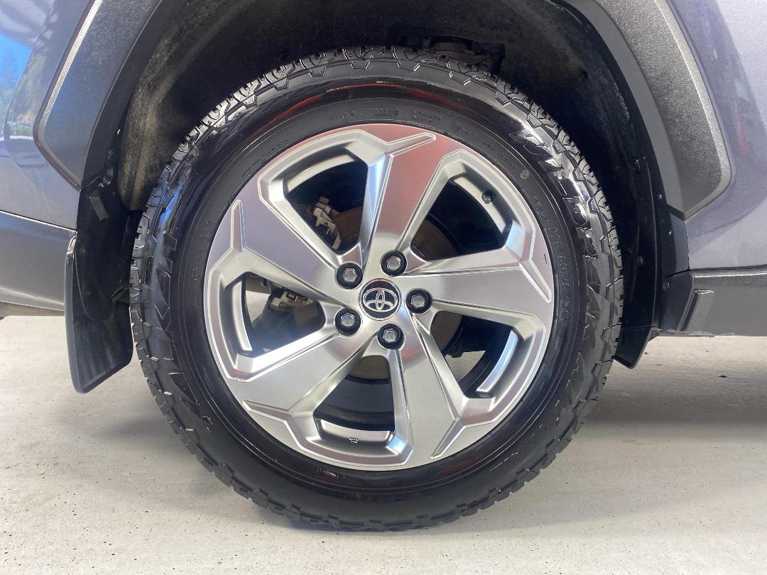 Photo '12' of Toyota Rav4