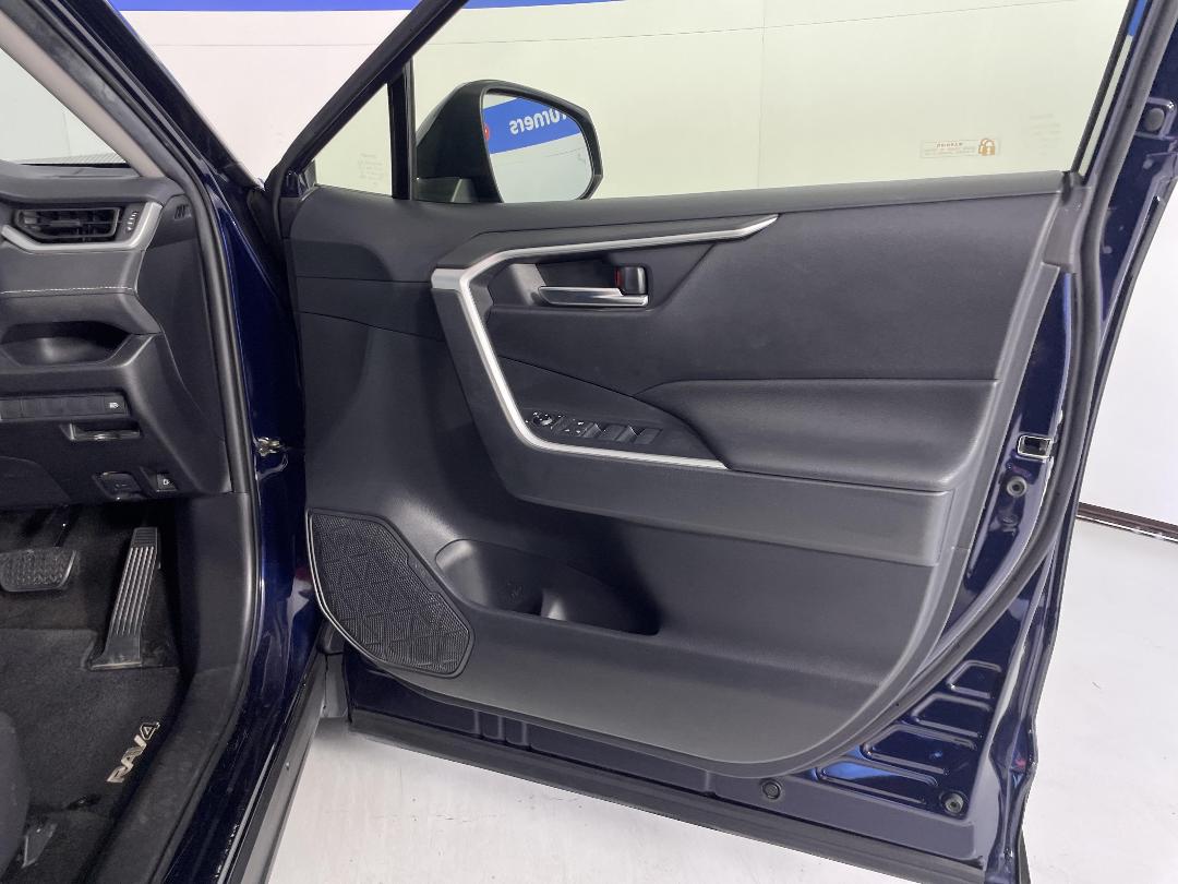 Photo '15' of Toyota Rav4