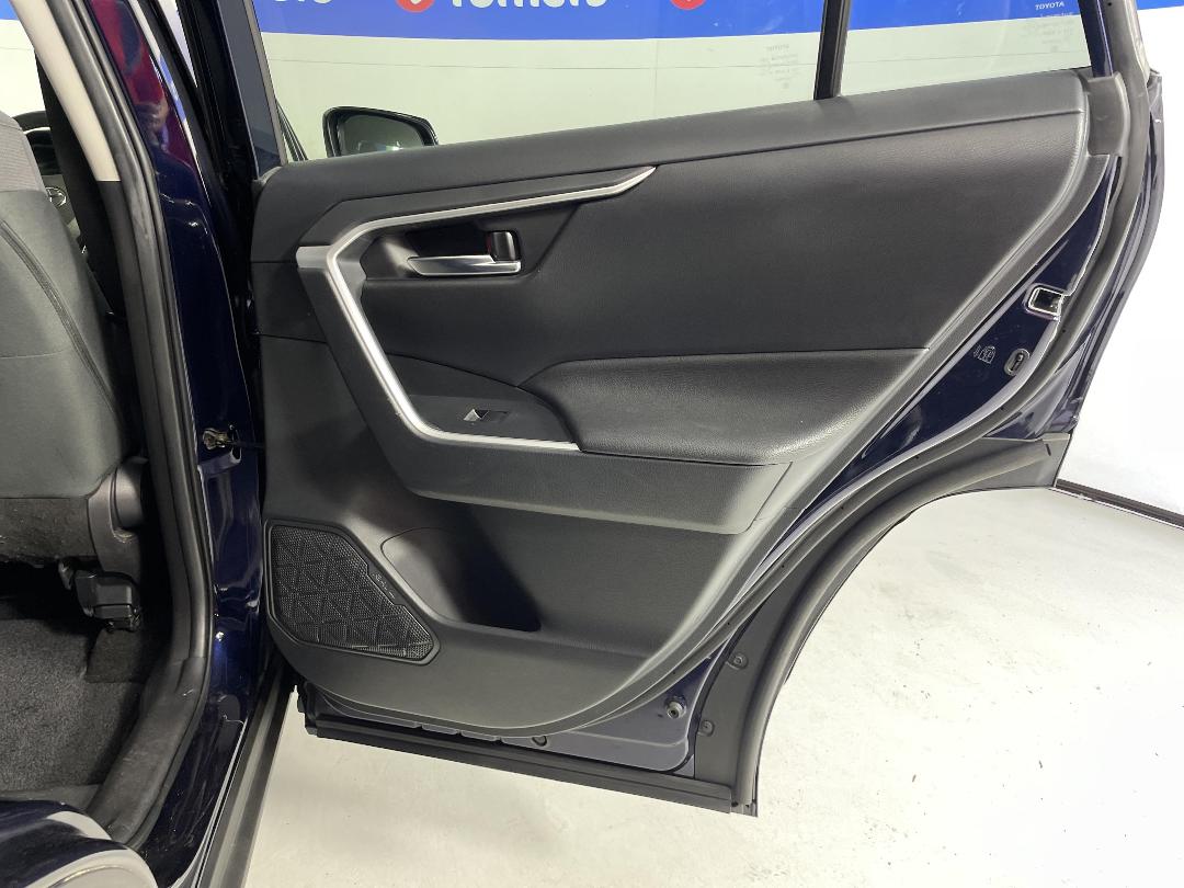 Photo '19' of Toyota Rav4