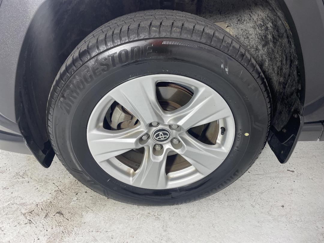 Photo '10' of Toyota Rav4