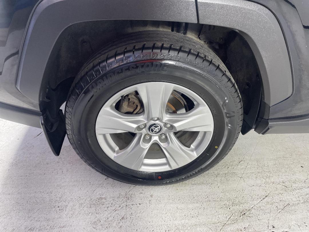 Photo '12' of Toyota Rav4