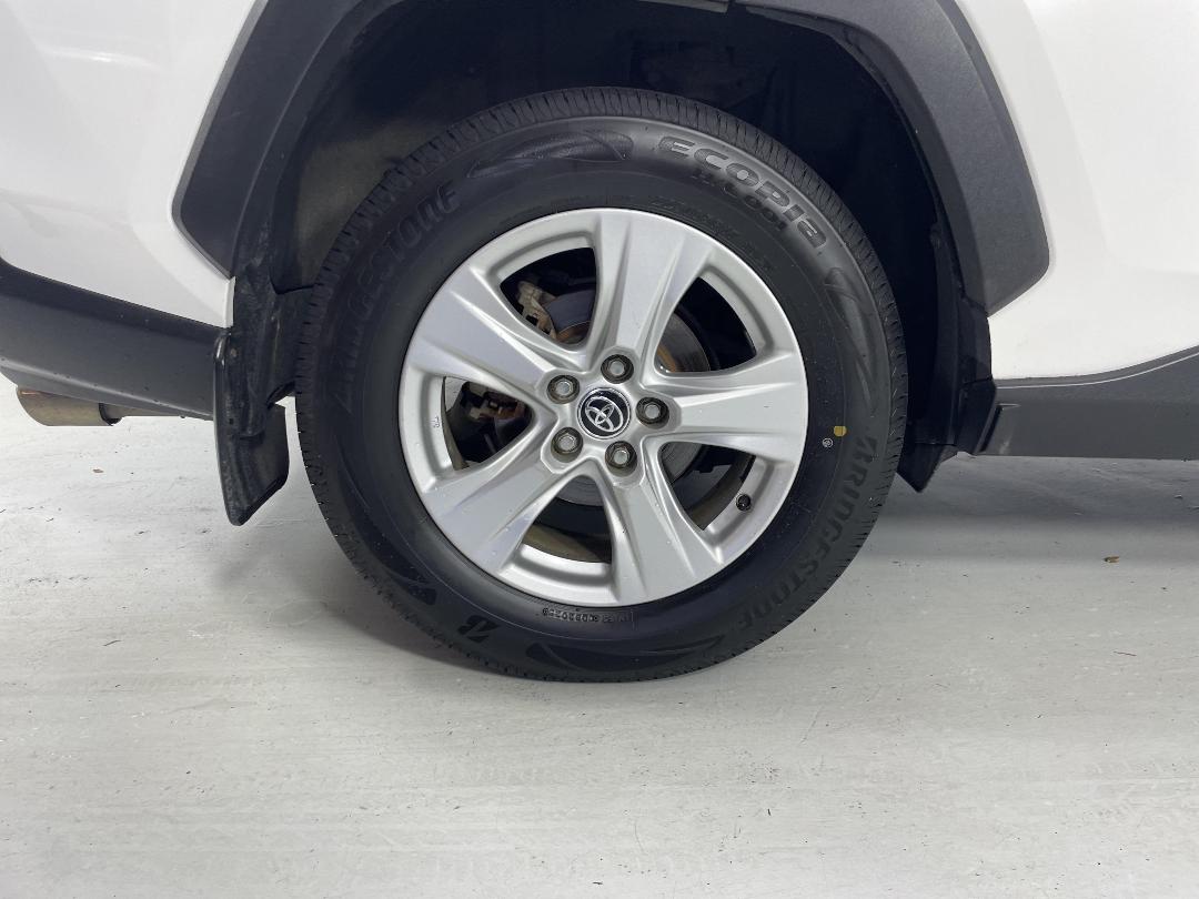 Photo '12' of Toyota Rav4