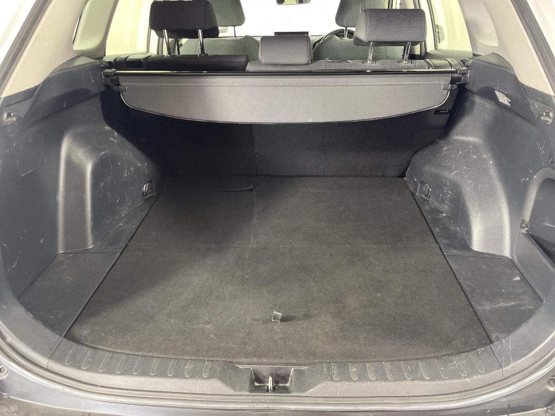 Photo '14' of Toyota Rav4