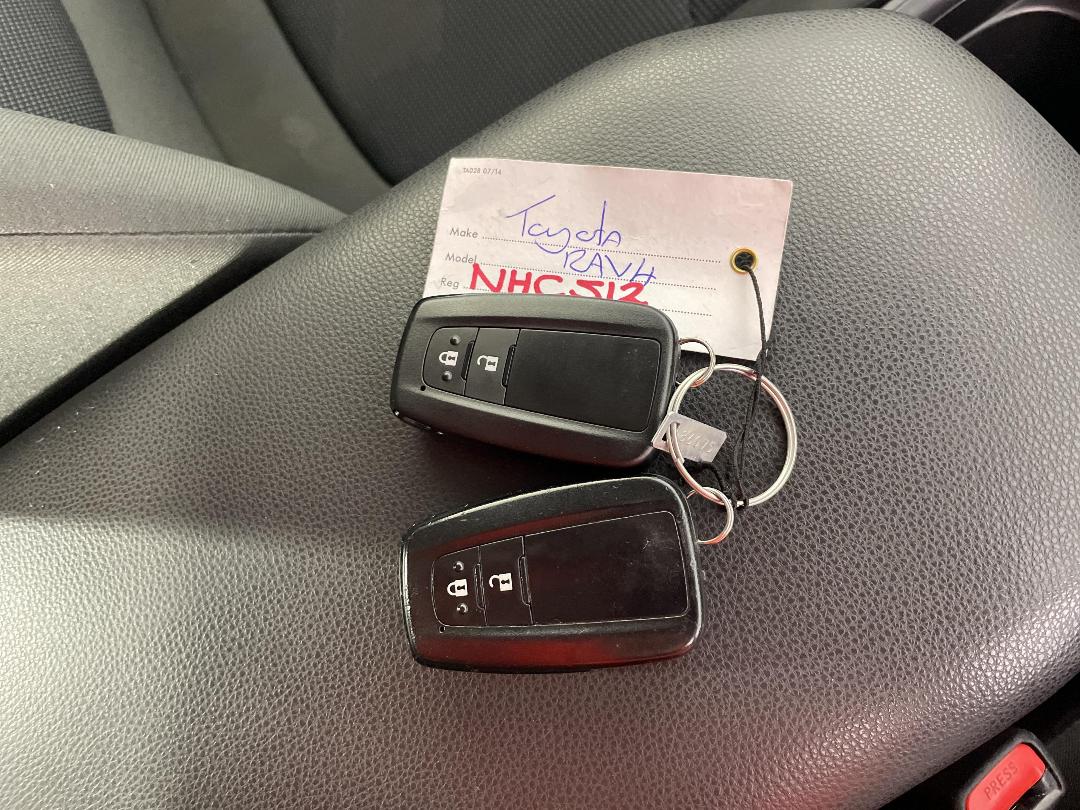 Photo '22' of Toyota Rav4