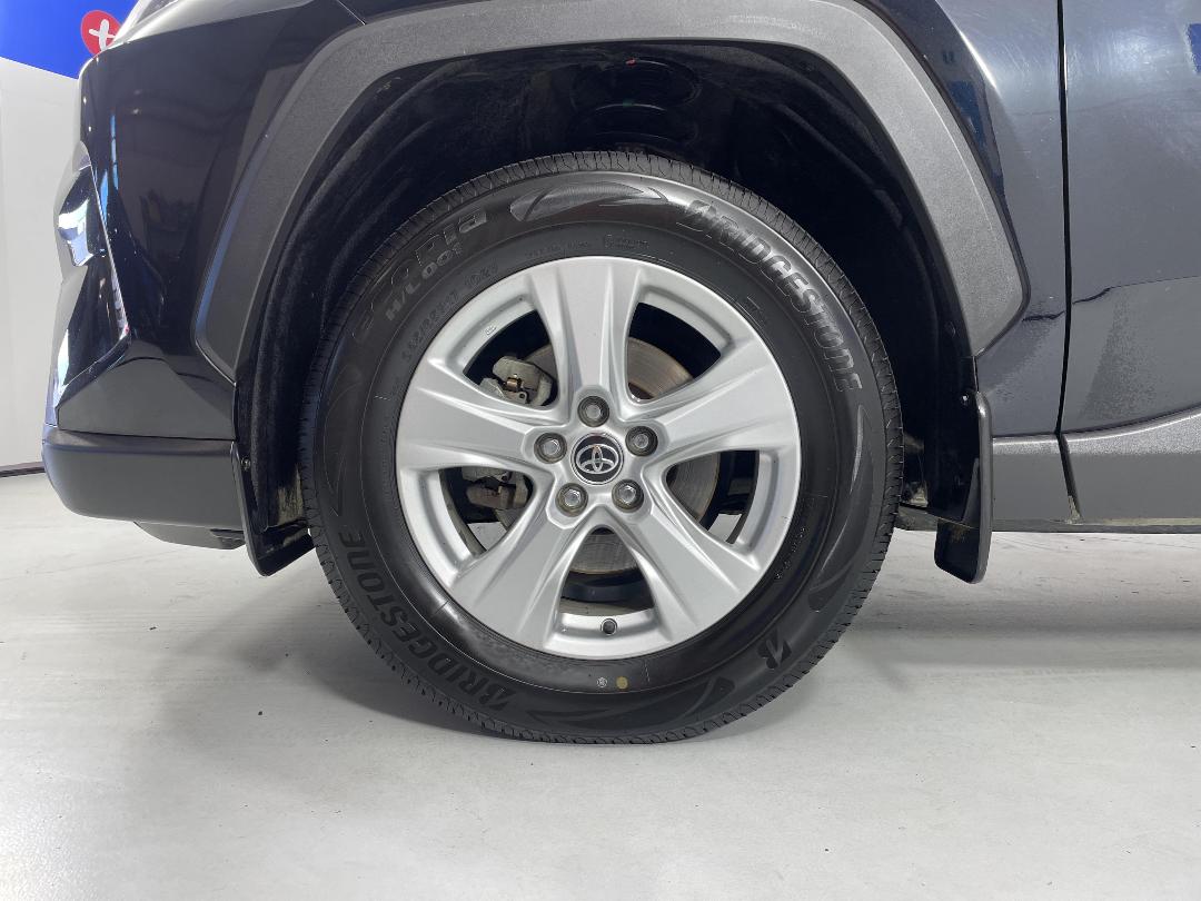 Photo '10' of Toyota Rav4