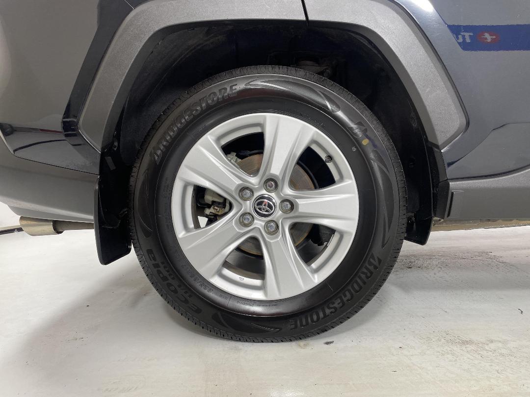 Photo '12' of Toyota Rav4