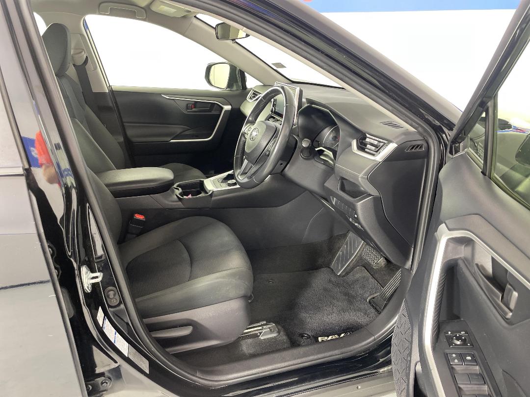 Photo '16' of Toyota Rav4