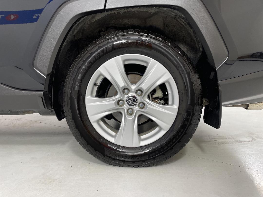 Photo '11' of Toyota Rav4