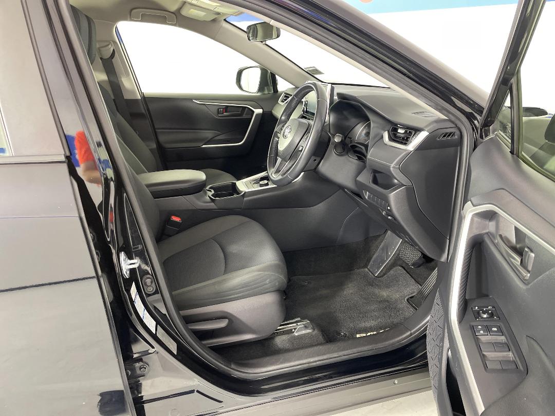 Photo '16' of Toyota Rav4