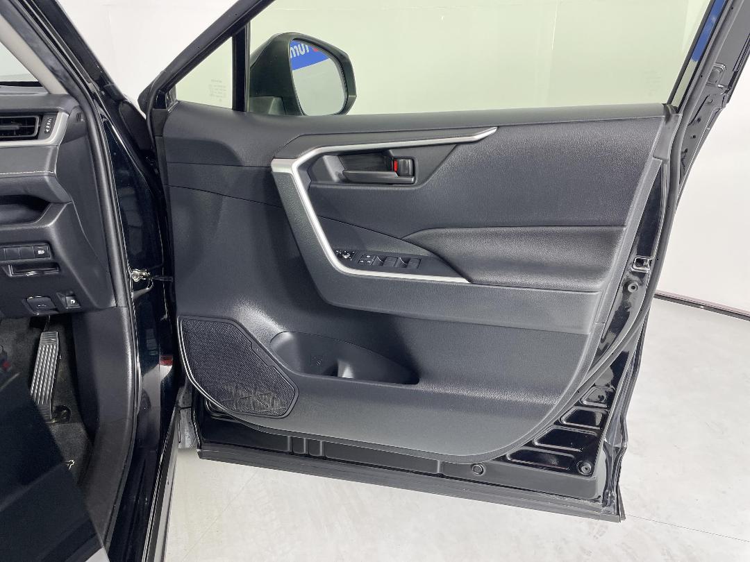 Photo '15' of Toyota Rav4