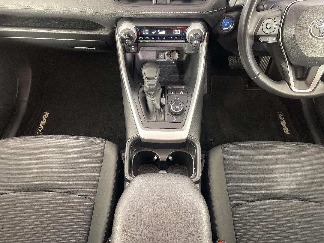 Photo '18' of Toyota Rav4