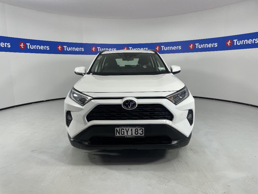 Photo '2' of Toyota Rav4