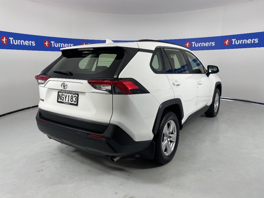 Photo '7' of Toyota Rav4