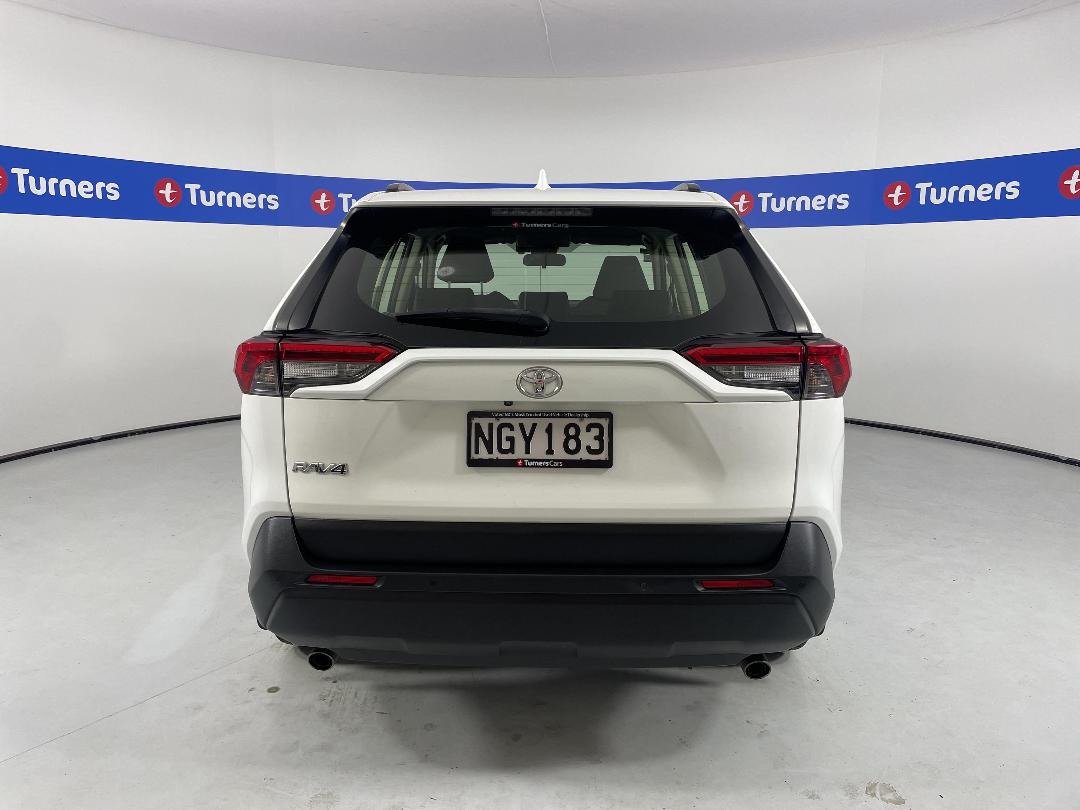 Photo '6' of Toyota Rav4