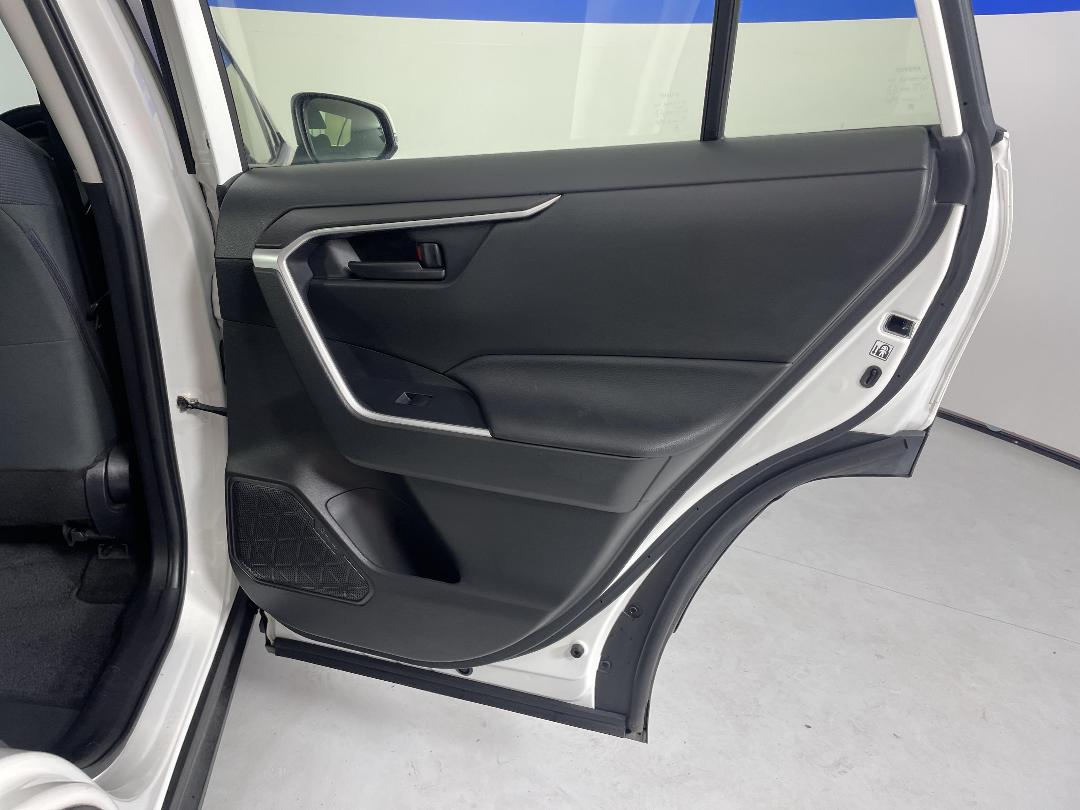 Photo '19' of Toyota Rav4