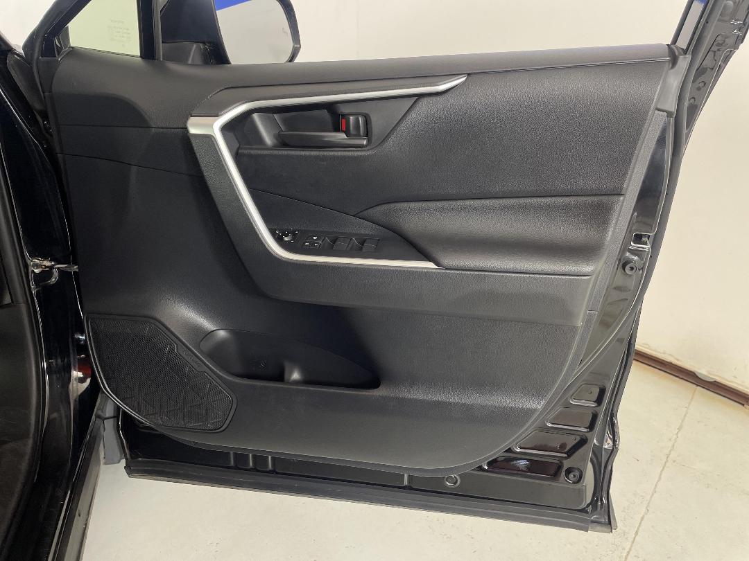 Photo '15' of Toyota Rav4