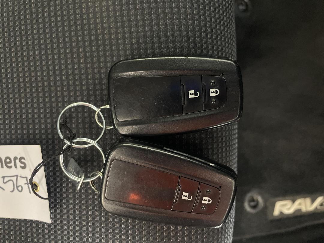 Photo '22' of Toyota Rav4