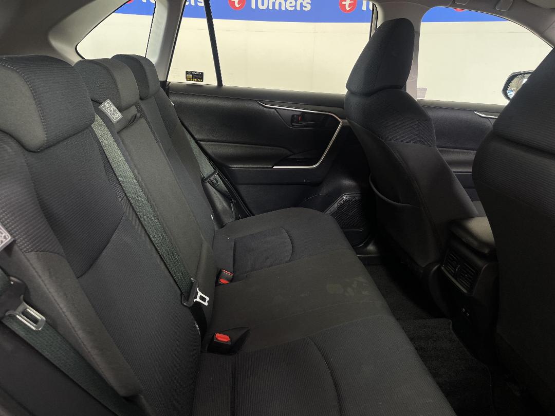 Photo '20' of Toyota Rav4