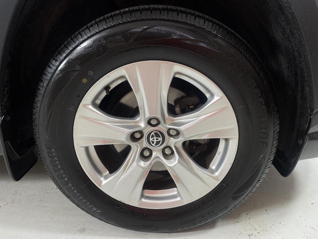 Photo '9' of Toyota Rav4