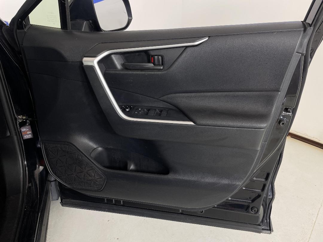 Photo '15' of Toyota Rav4