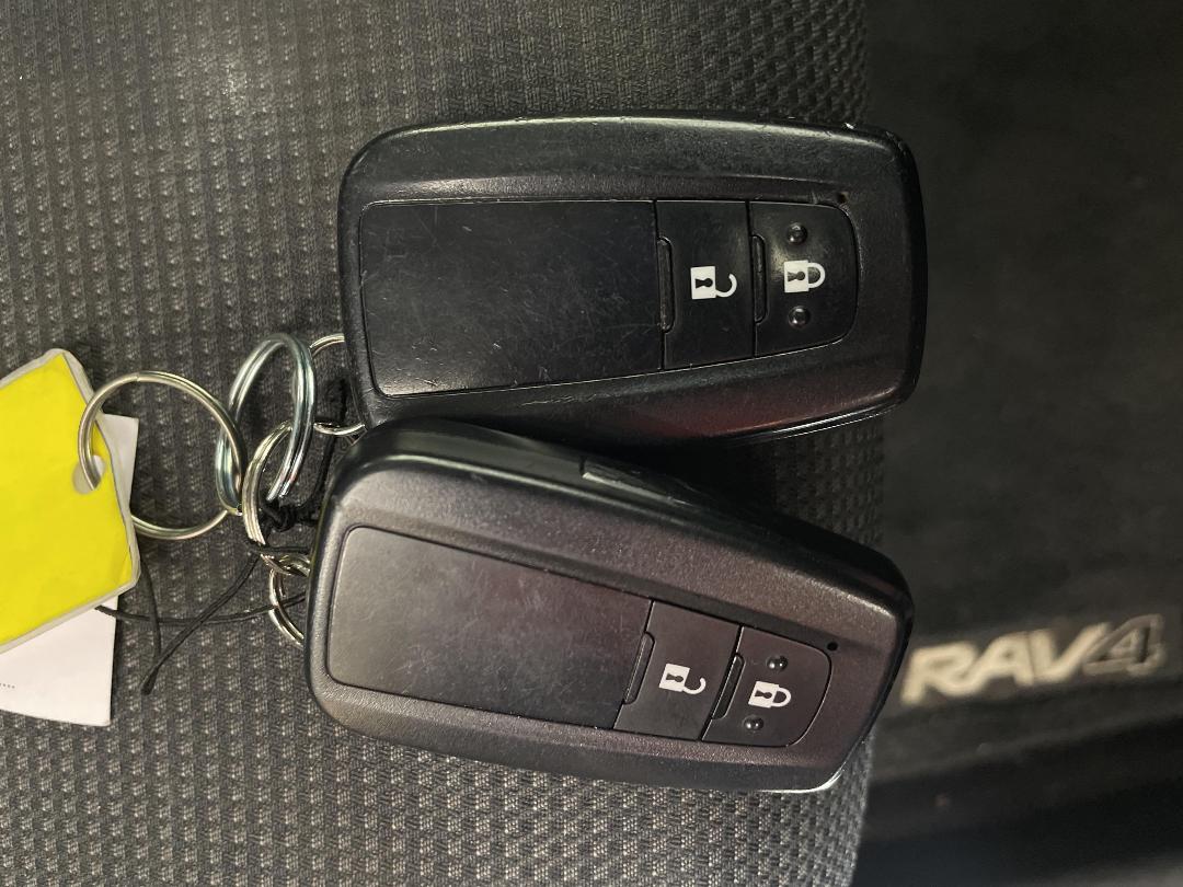 Photo '22' of Toyota Rav4