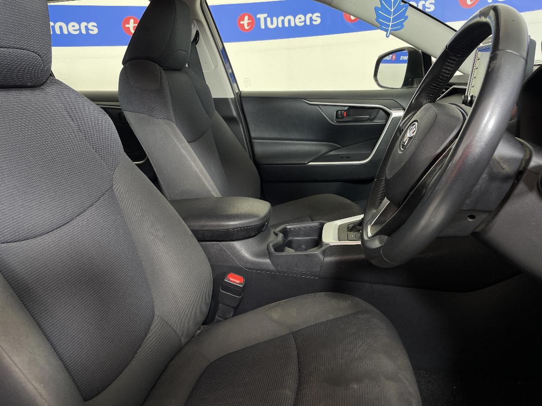 Photo '16' of Toyota Rav4