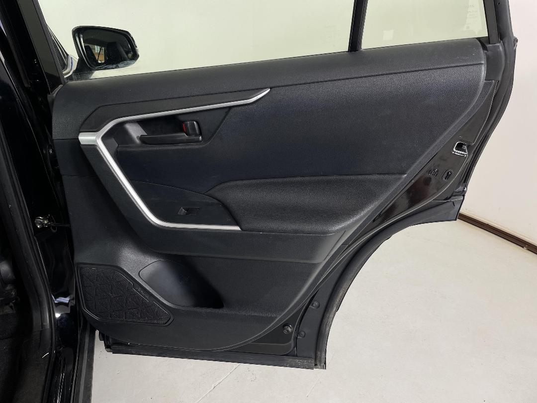 Photo '19' of Toyota Rav4