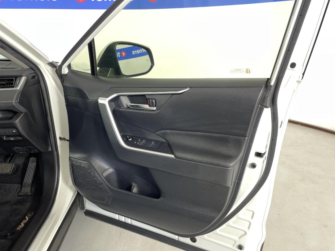 Photo '15' of Toyota Rav4 Photo '15' of Toyota Rav4