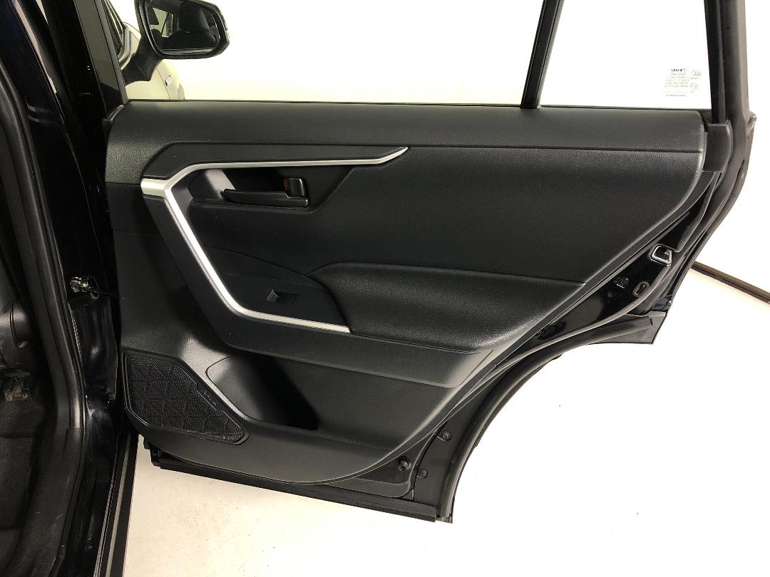 Photo '19' of Toyota Rav4