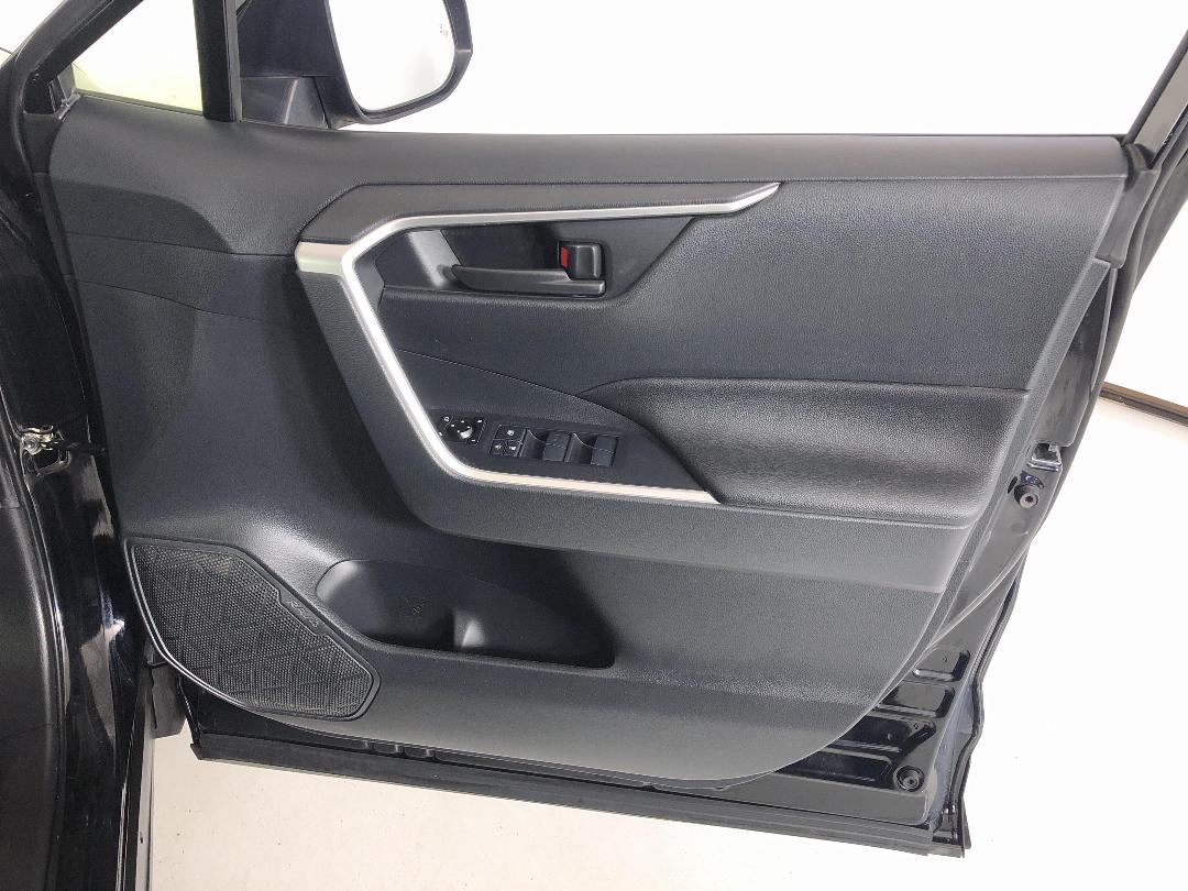 Photo '15' of Toyota Rav4