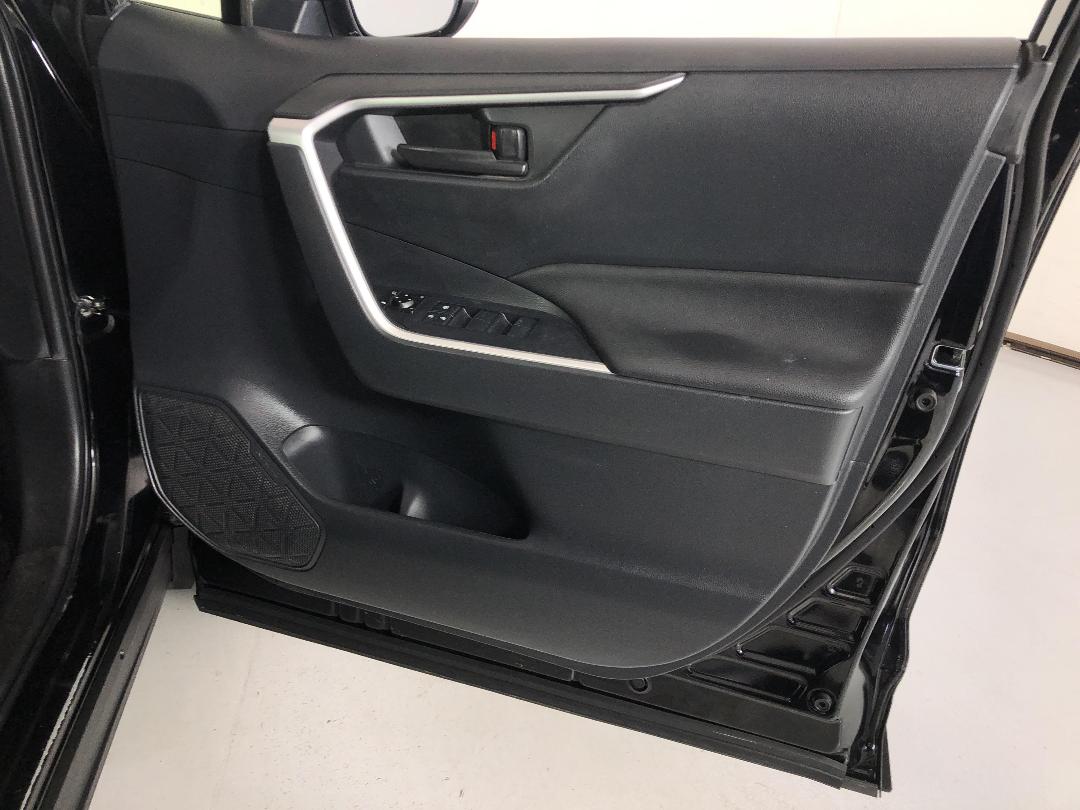 Photo '15' of Toyota Rav4