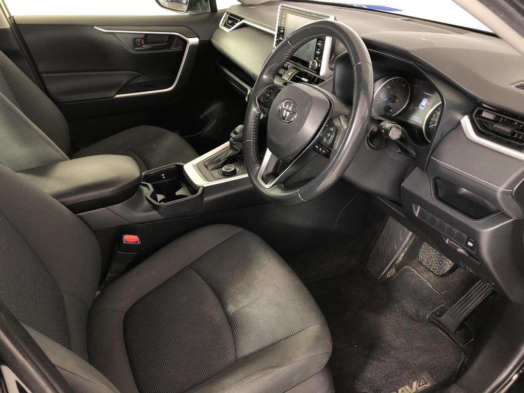 Photo '16' of Toyota Rav4