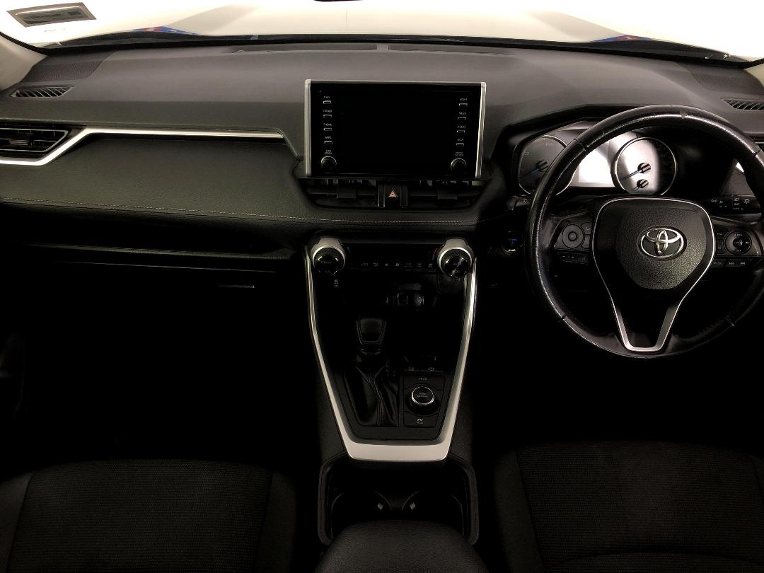 Photo '17' of Toyota Rav4