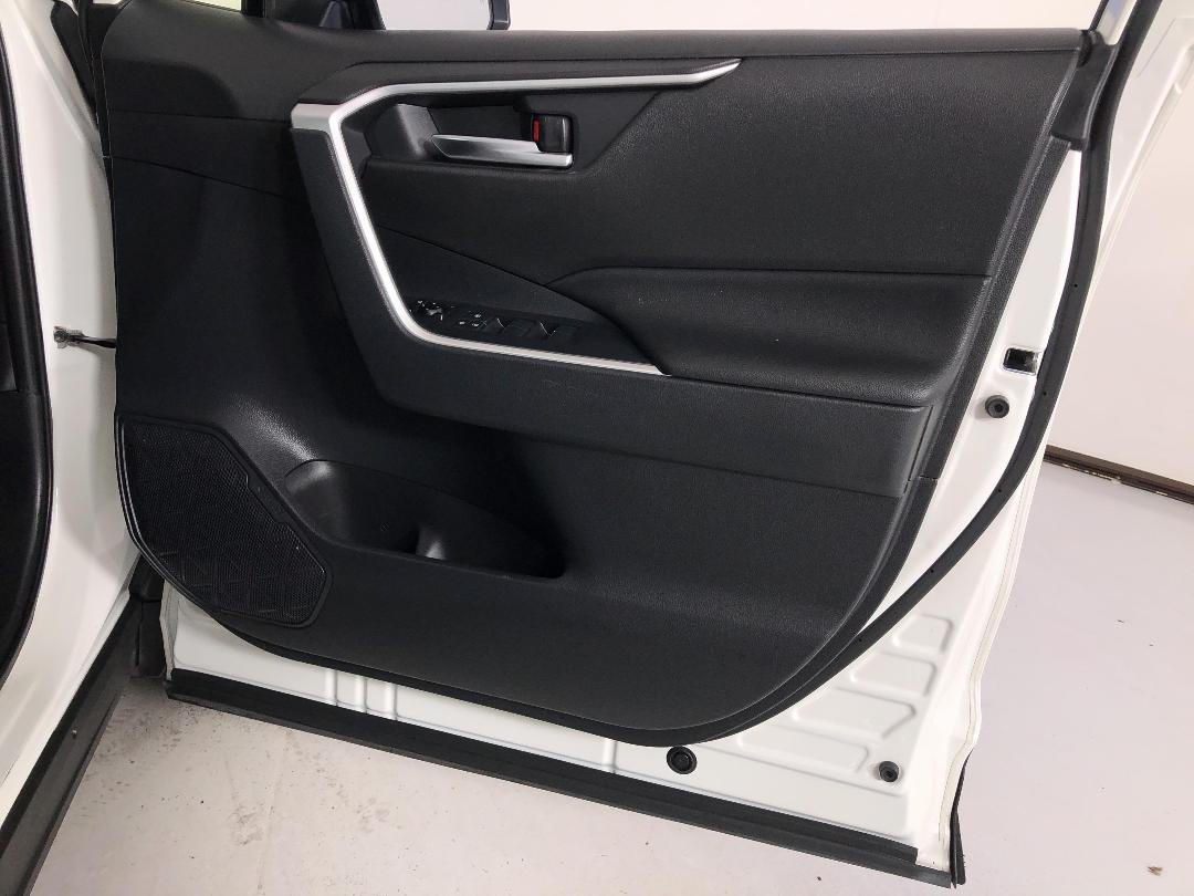 Photo '15' of Toyota Rav4 Photo '15' of Toyota Rav4