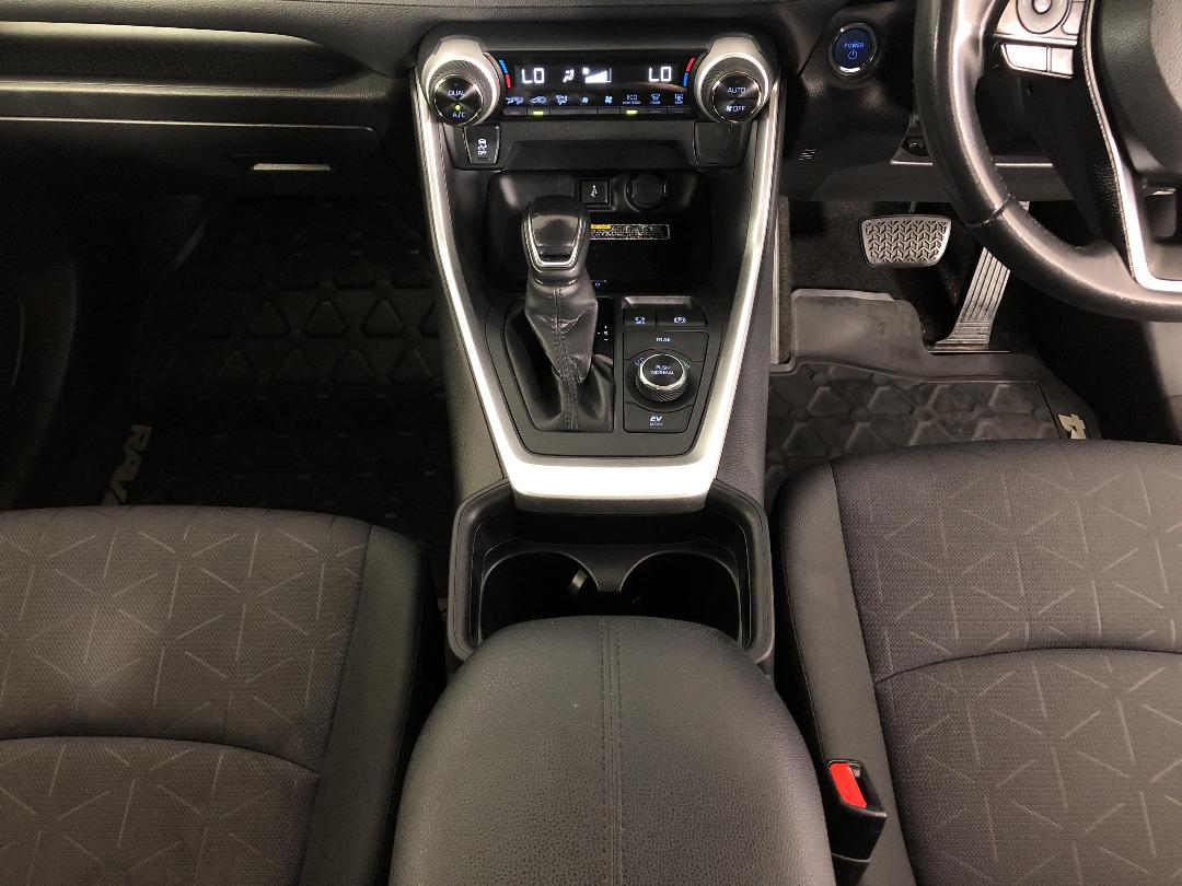 Photo '18' of Toyota Rav4 Photo '18' of Toyota Rav4