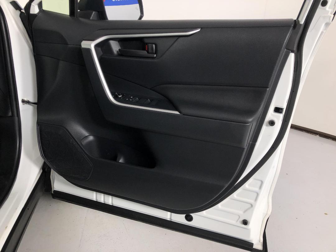 Photo '15' of Toyota Rav4