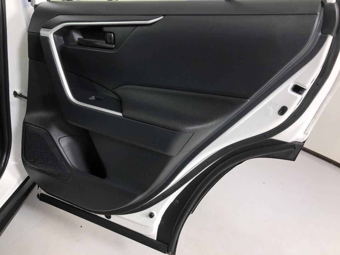 Photo '19' of Toyota Rav4