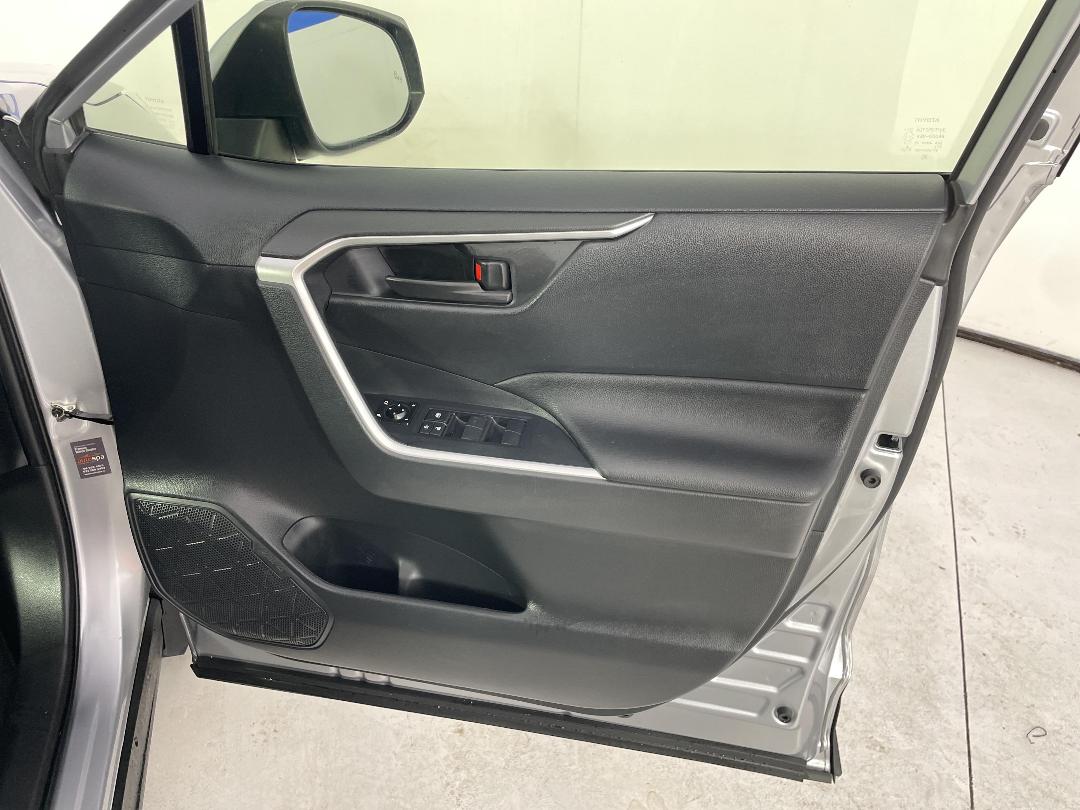 Photo '15' of Toyota Rav4 Photo '15' of Toyota Rav4