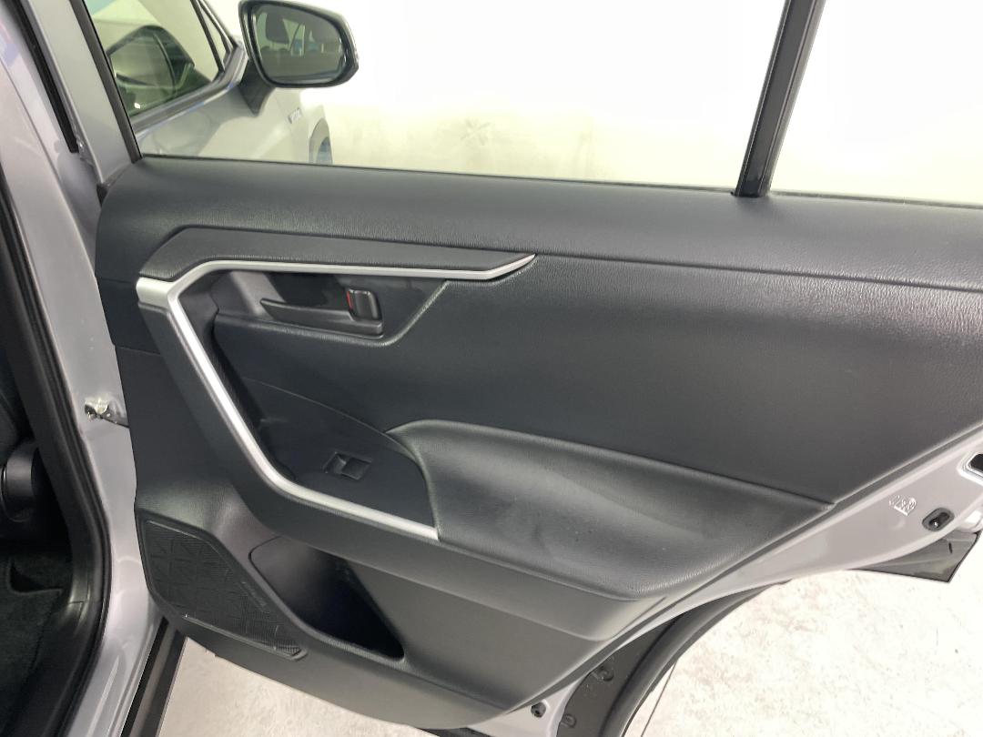 Photo '19' of Toyota Rav4 Photo '19' of Toyota Rav4