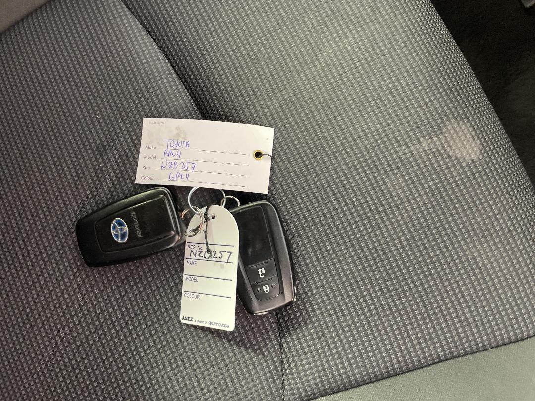 Photo '22' of Toyota Rav4 Photo '22' of Toyota Rav4