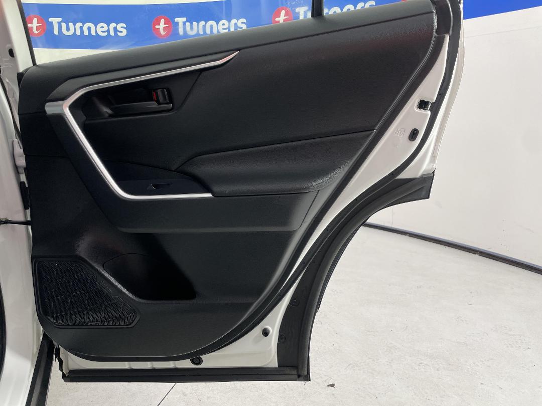 Photo '19' of Toyota Rav4