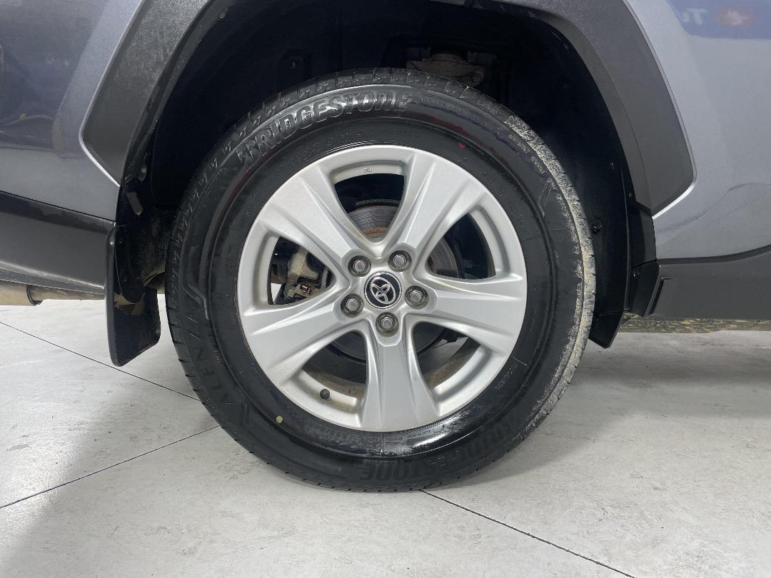 Photo '12' of Toyota Rav4